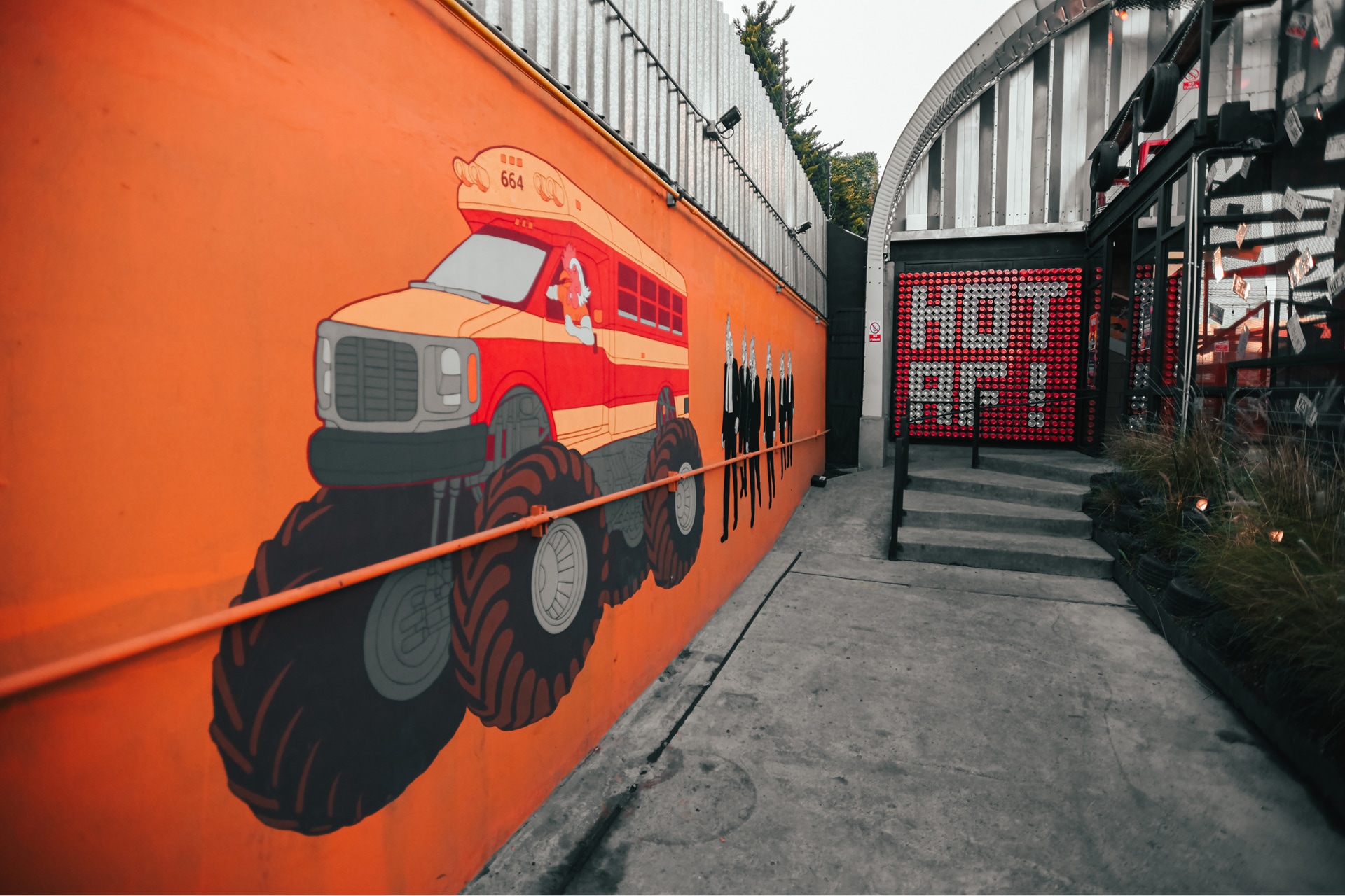 DSC_7215 1 Mullets exterior mural of a red truck