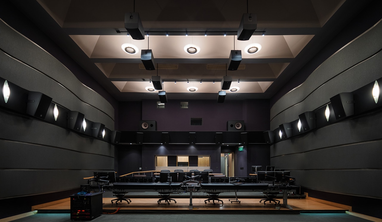 FormosaGroup-stage-photography-large