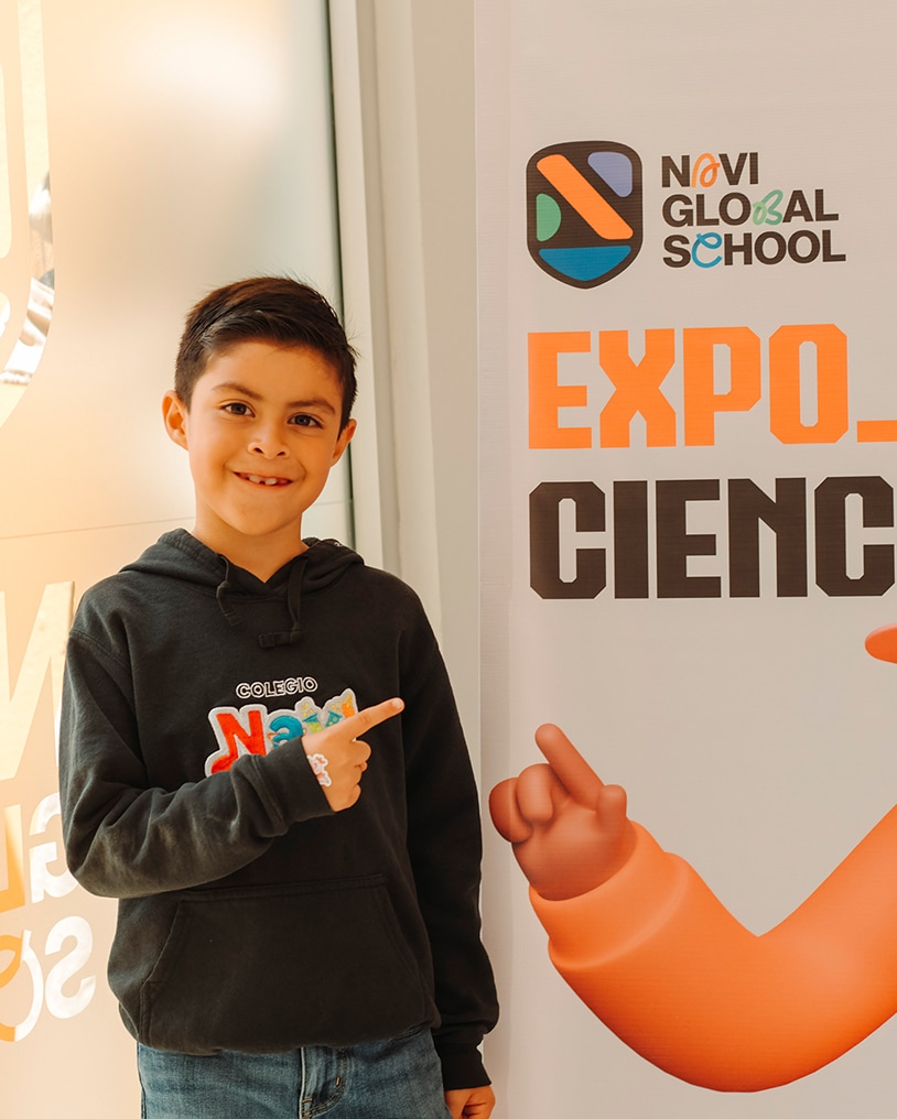 expo_feed_0000_1 1 Student at the Navi Global School science expo